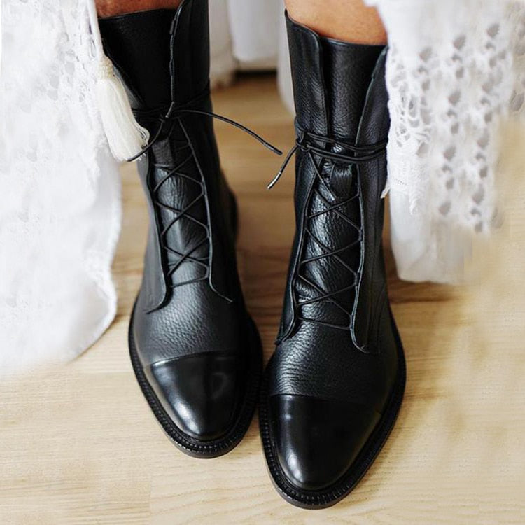 Saphira Premium Boots for Timeless Elegance