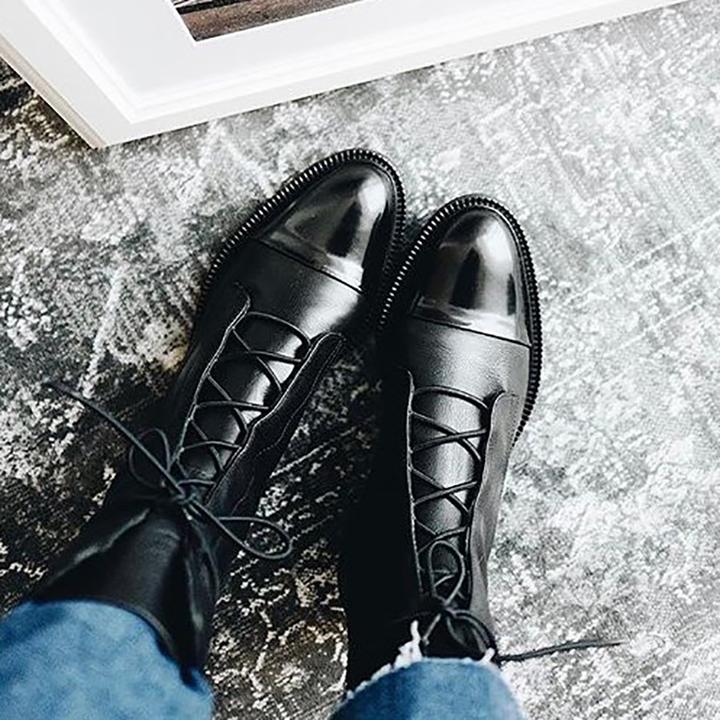 Saphira Premium Boots for Timeless Elegance
