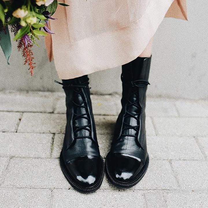 Saphira Premium Boots for Timeless Elegance