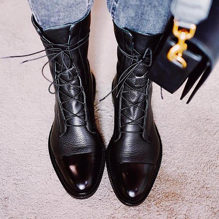 Saphira Premium Boots for Timeless Elegance